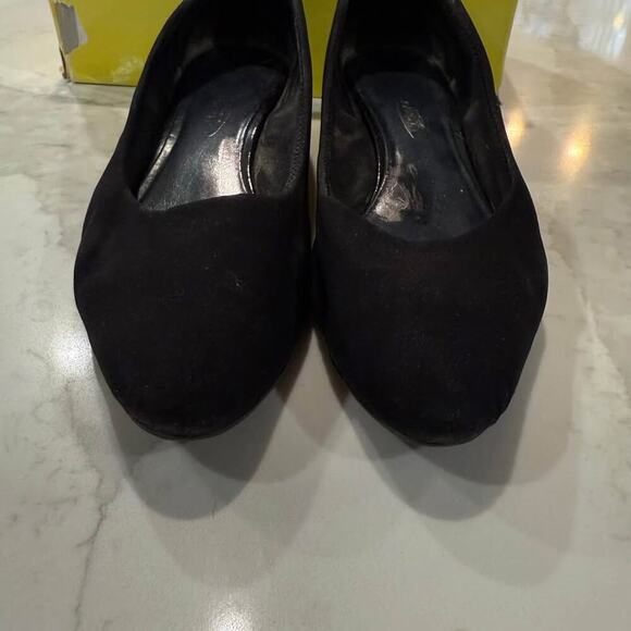 Circa Joan & David Black Slip On Wedge Pumps Women’s 7.5M Fabric Upper Classic - Picture 4 of 8